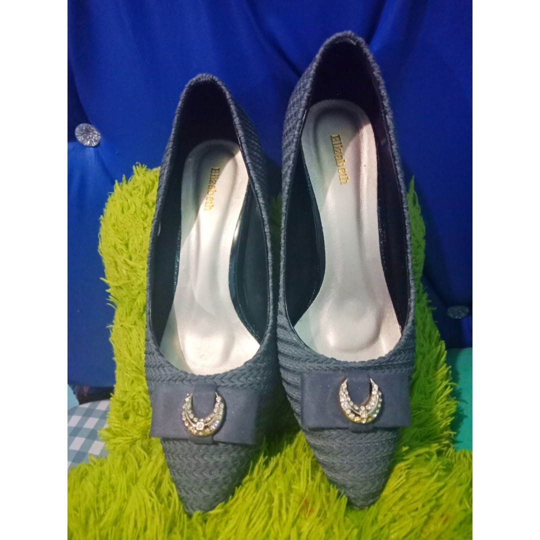 Sepatu Wanita Hak Merk Elizabeth Fesyen Wanita Sepatu Di Carousell