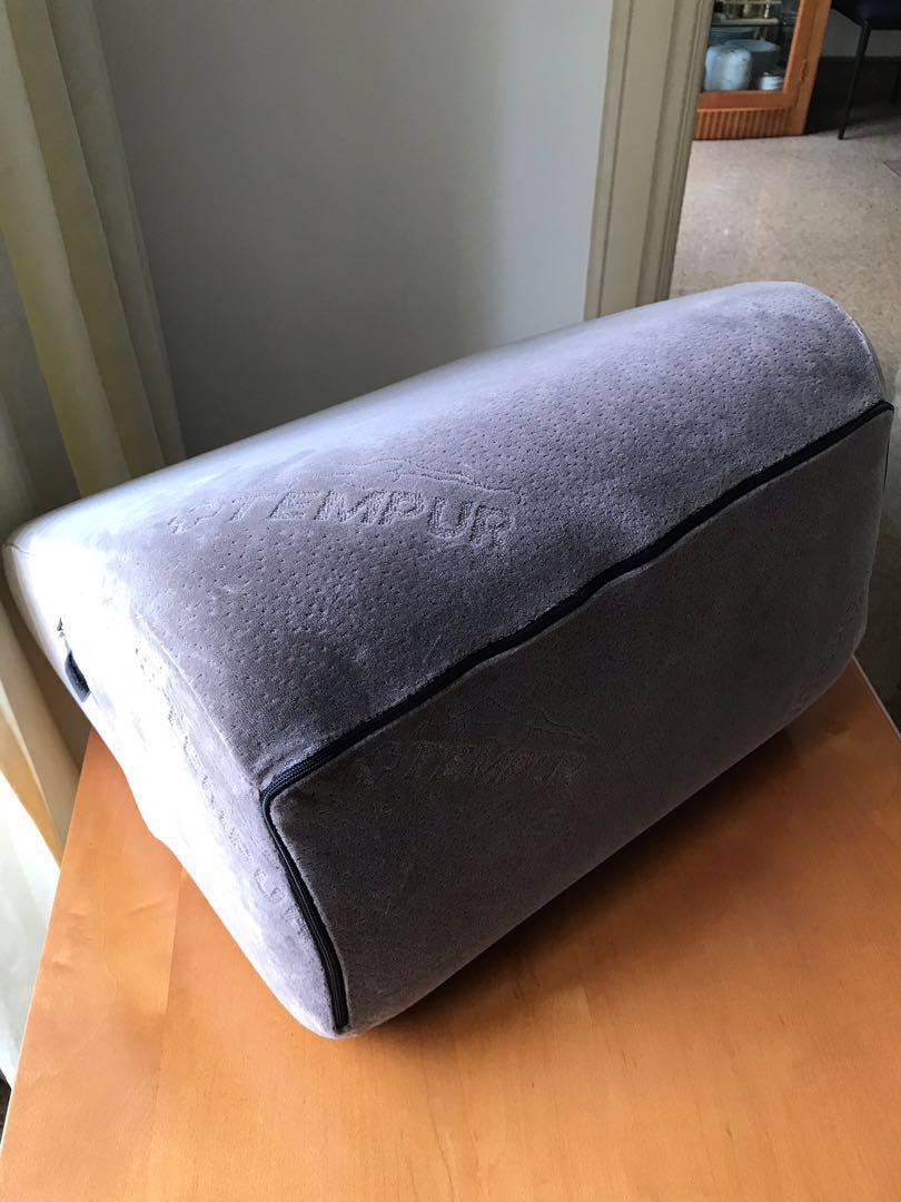 Tempur Bed Wedge (pillow), Furniture & Home Living, Furniture, Bed