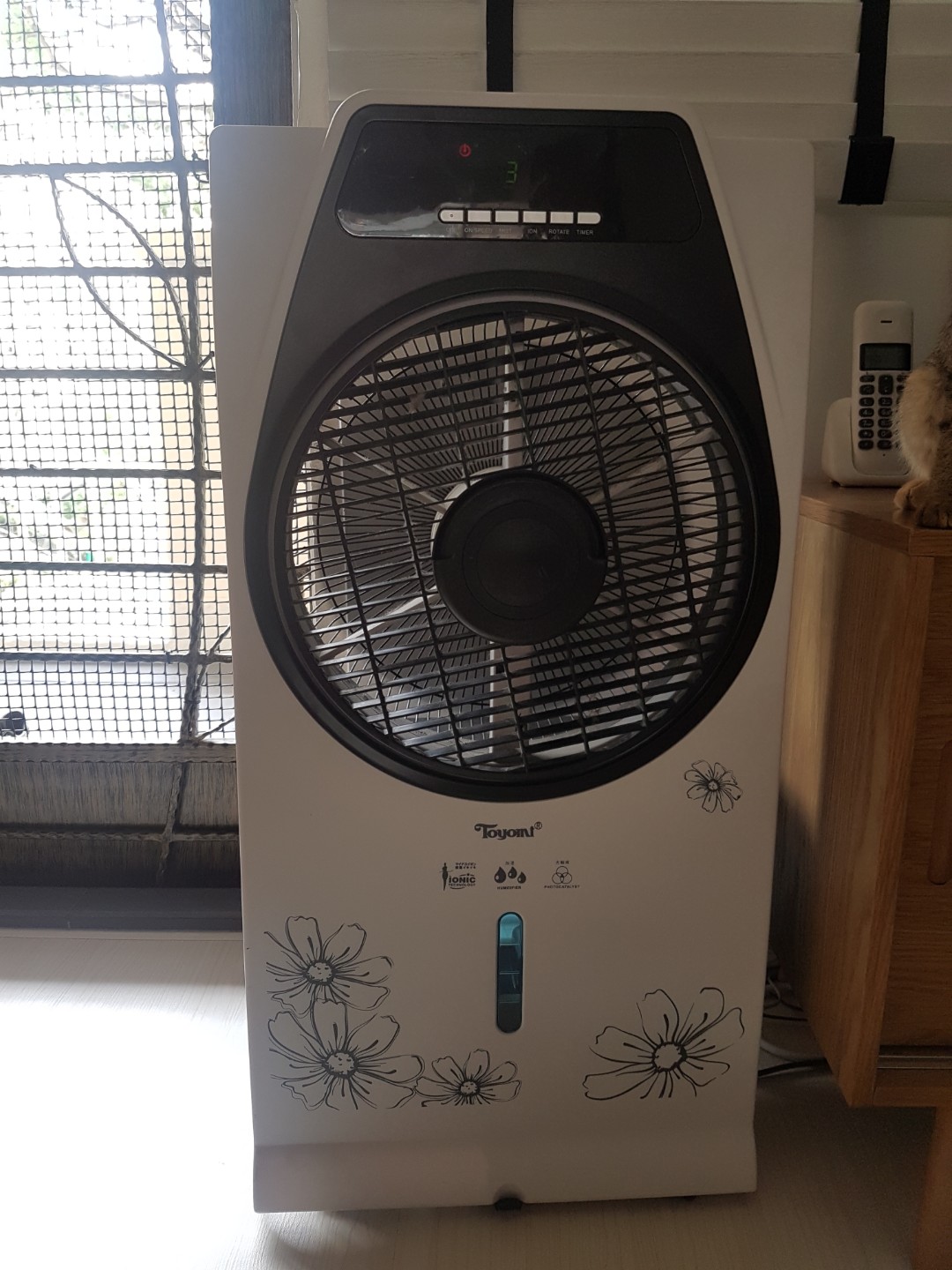 Toyomi 12" Mist Box Fan MBF4984, Furniture & Home Living, Lighting