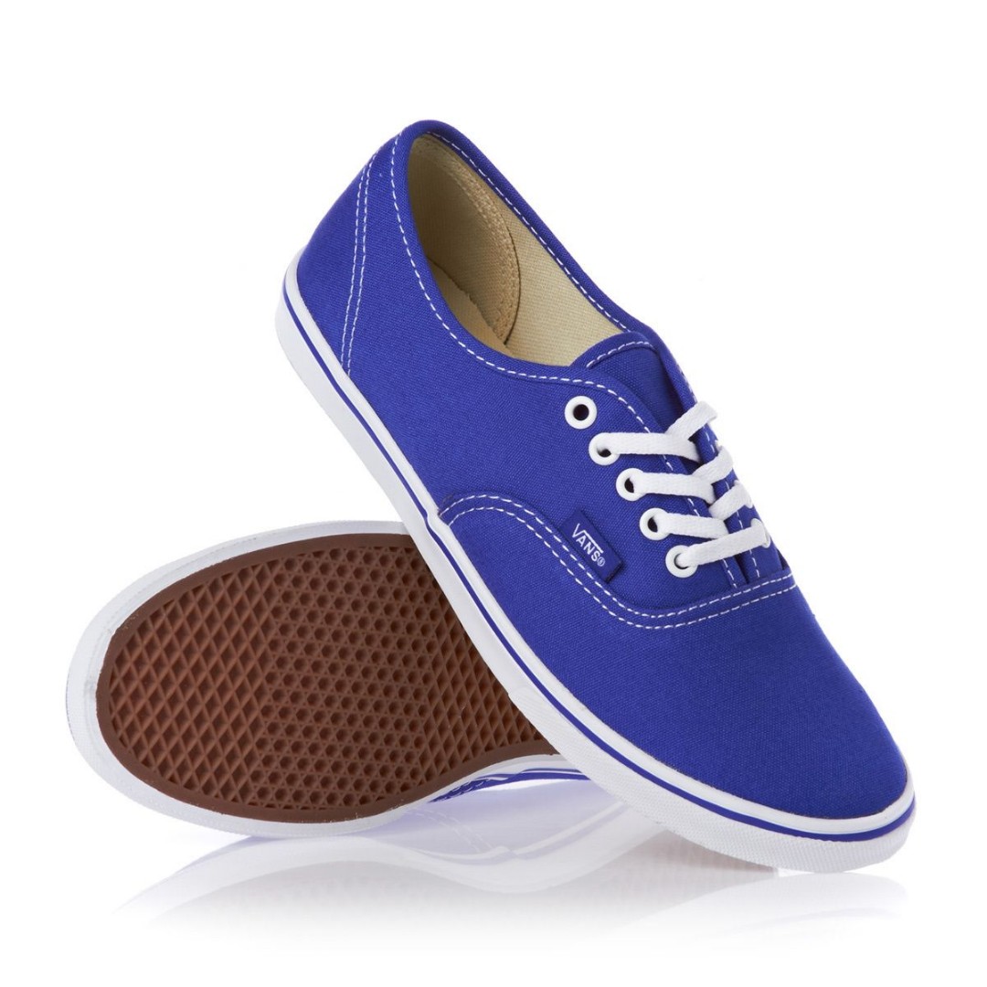 vans authentic lo pro size 9