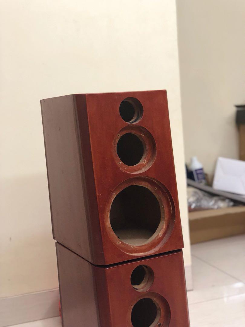 Finishing discount box speaker