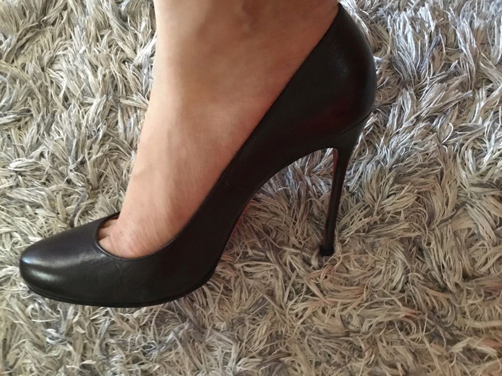 louboutin round toe