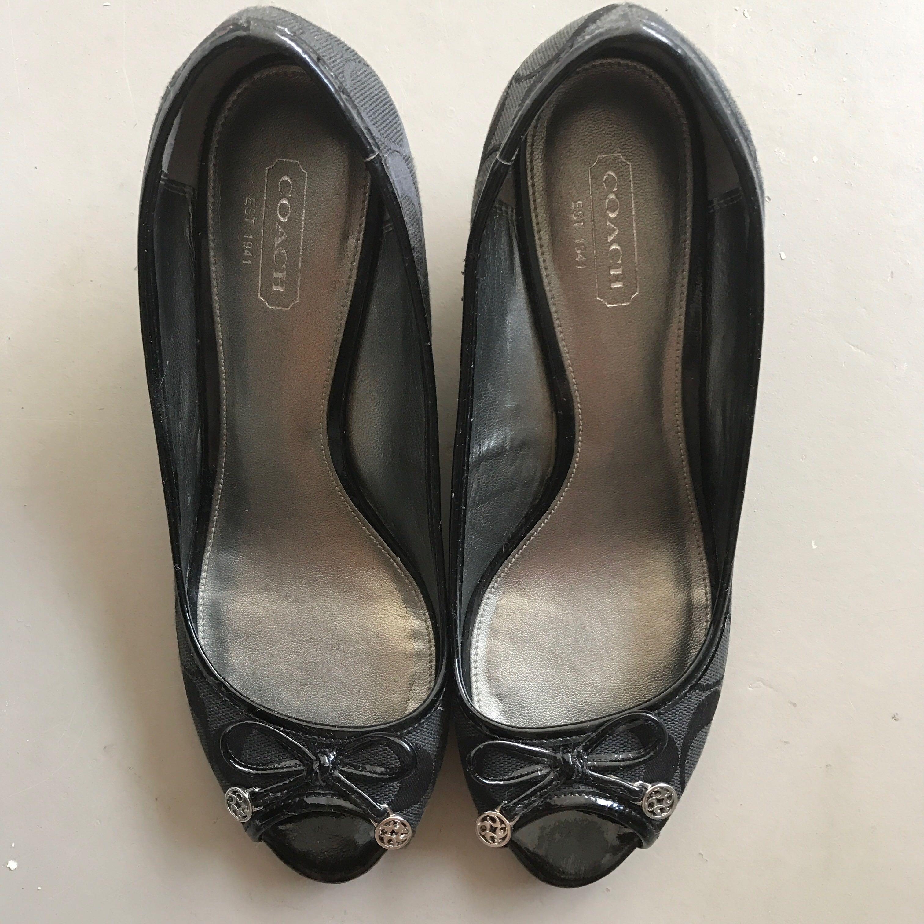 coach signature heels
