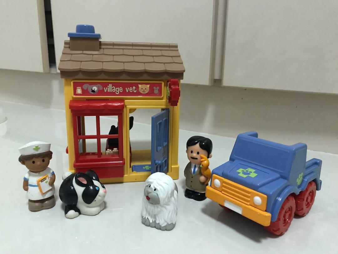 happyland village playset