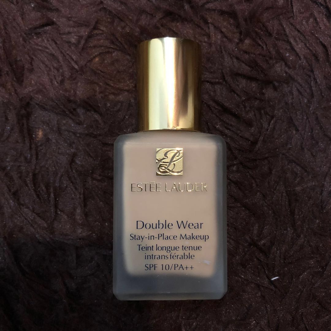 ESTEE LAUDER Double Wear Foundation shade warm vanilla, Kesehatan & Kecantikan, Rias Wajah di