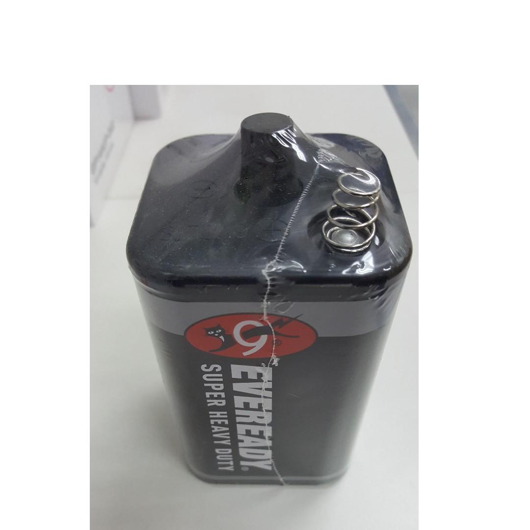 https://media.karousell.com/media/photos/products/2018/12/09/everready_1209_lantern_6v_super_heavy_duty_battery_1544369993_fa3edd561_progressive