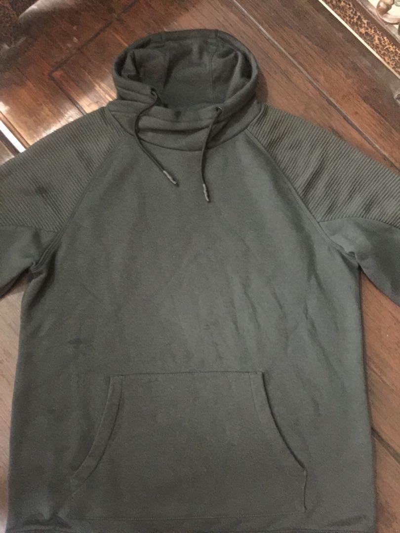 H m turtleneck hoodie