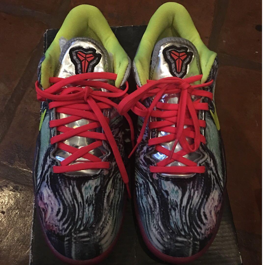 Kobe 8 Prelude GS 5Y (Category: Activewear) located in Calamba. Submitted by tifatek (Listing ID 141001941, Image 1). Description: Size GS 5Y Condition 9/10 W/o box.