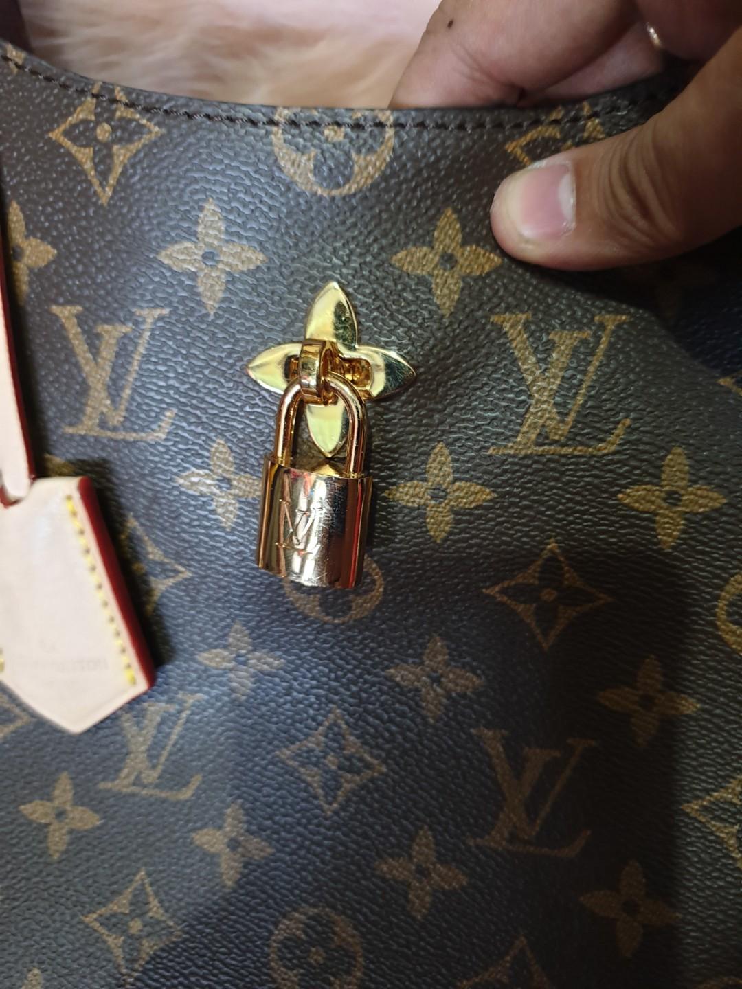 SALE!!! Louis Vuitton Flower Hobo Vachetta before 4000, Luxury, Bags &  Wallets on Carousell