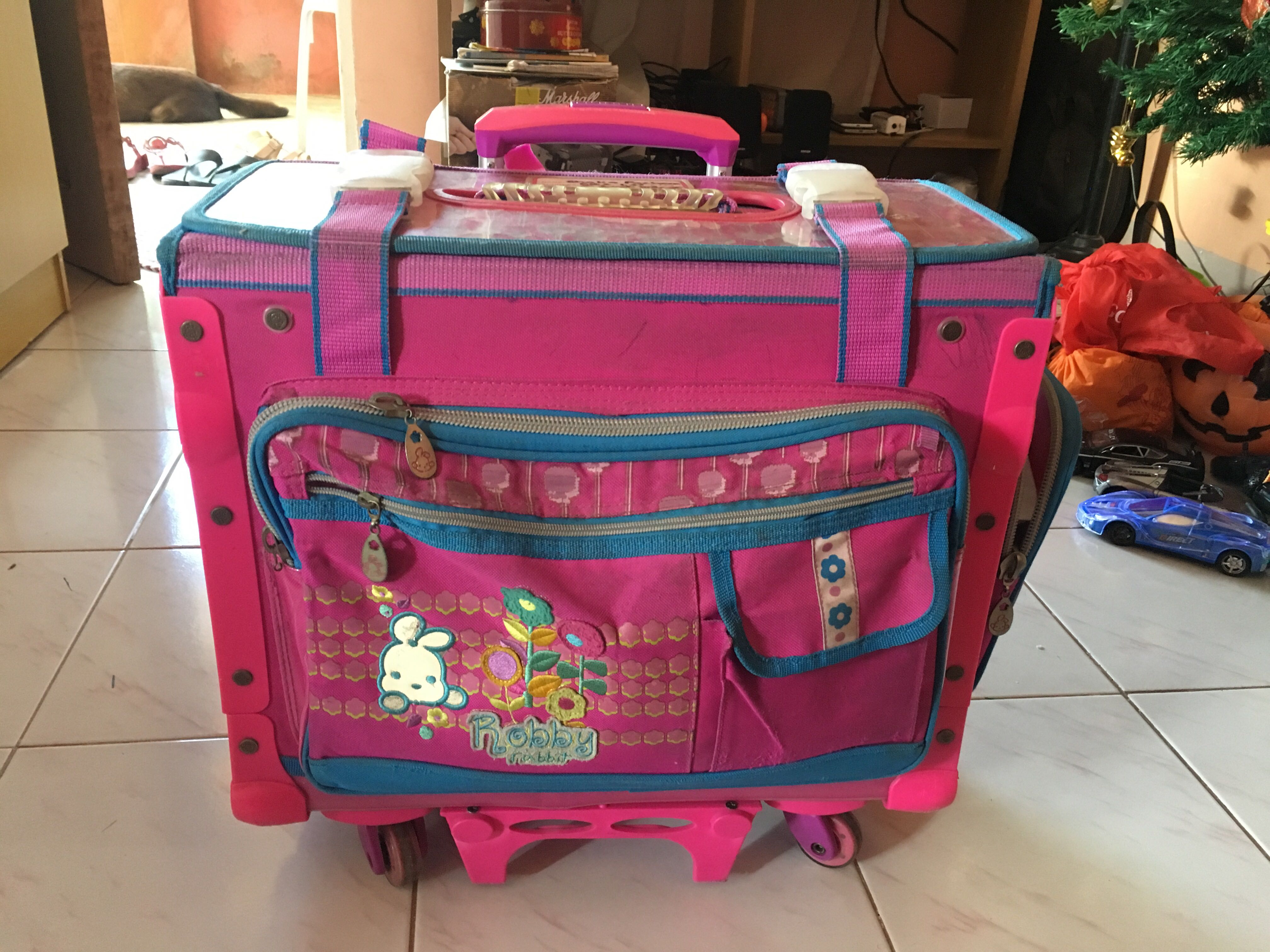 Robby rabbit trolley bag for girls