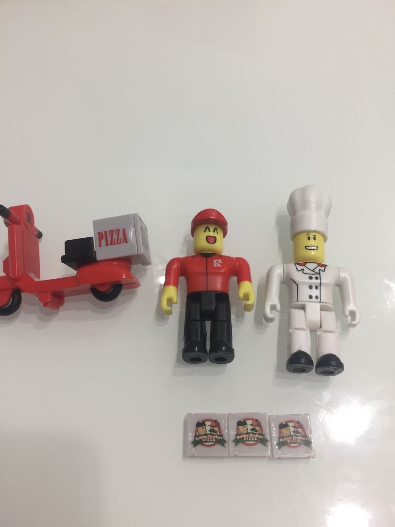 Roblox Figurines Work At A Pizza Place Toys Games Bricks Figurines On Carousell - ro pizza roblox