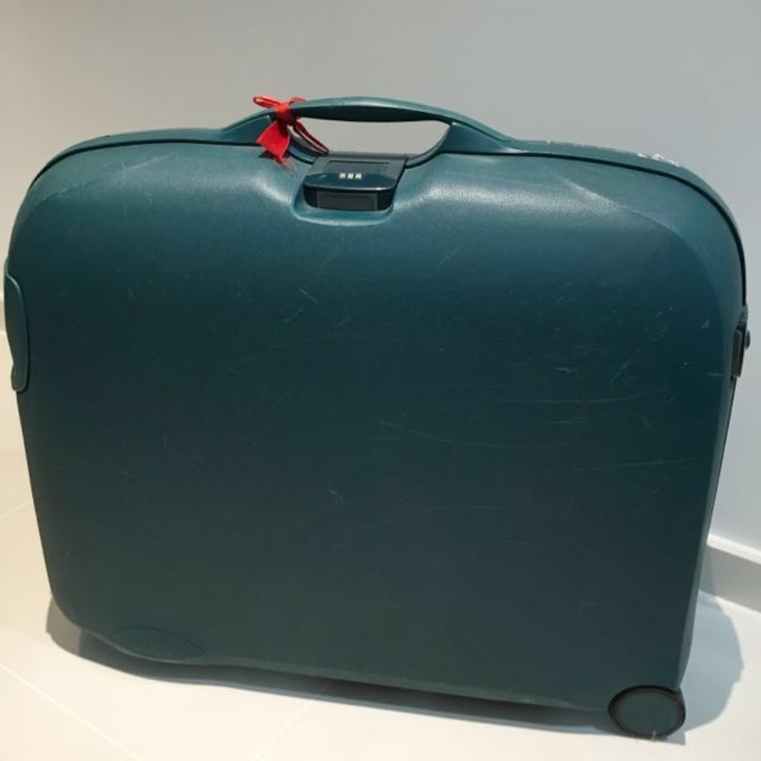 samsonite oyster suitcase