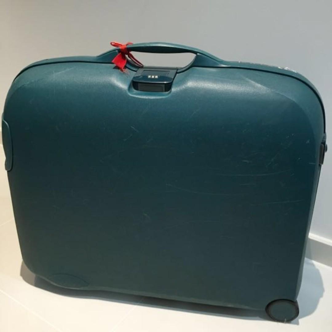 samsonite 4 wheel luggage