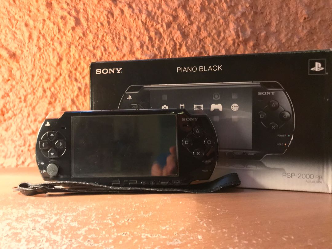 Sony PSP 2000, Video Gaming, Video Game Consoles, PlayStation on Carousell