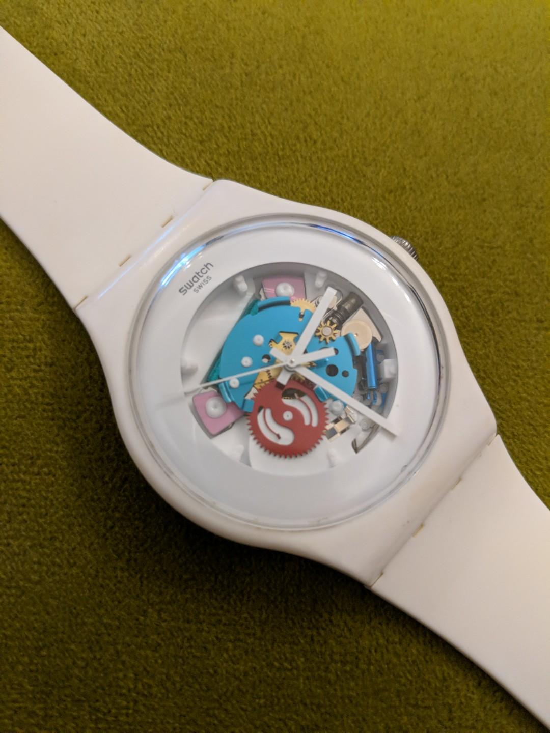 Swatch SUOW100 White Lacquered Watch