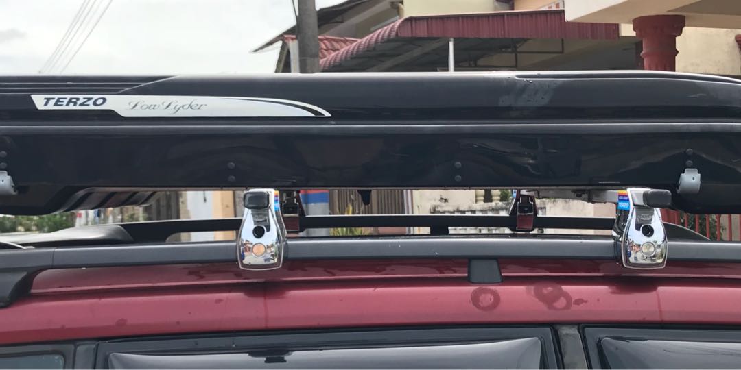 Terzo best sale roof box