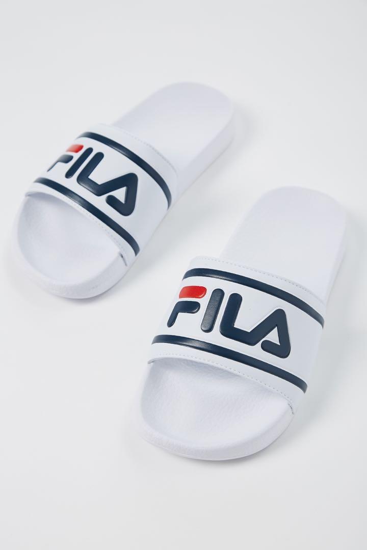 fila white sliders