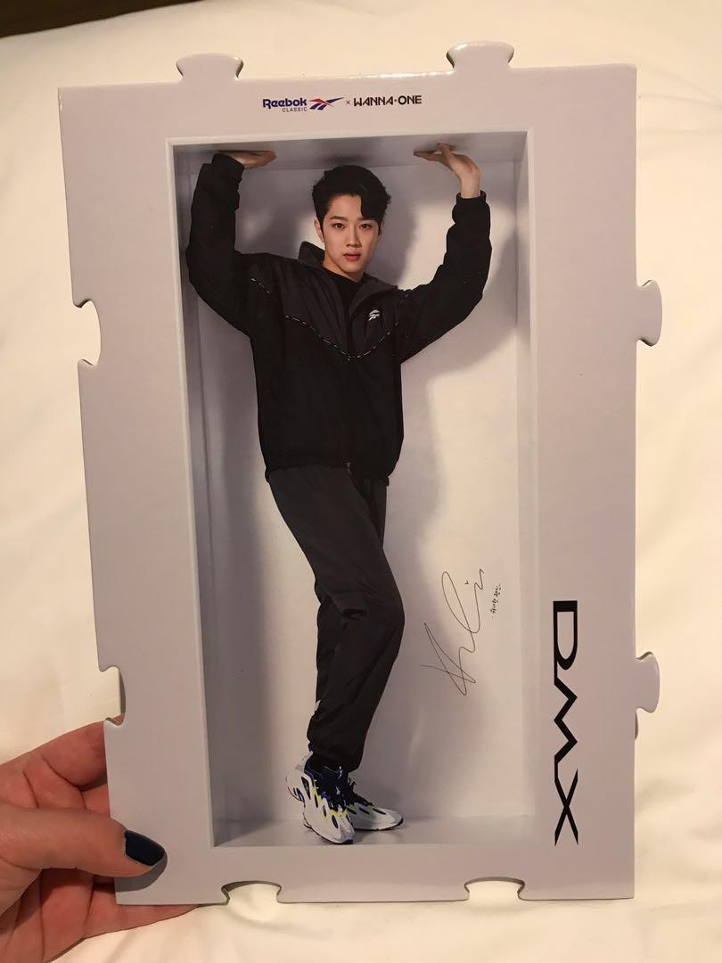 Wanna one hotsell reebok dmx