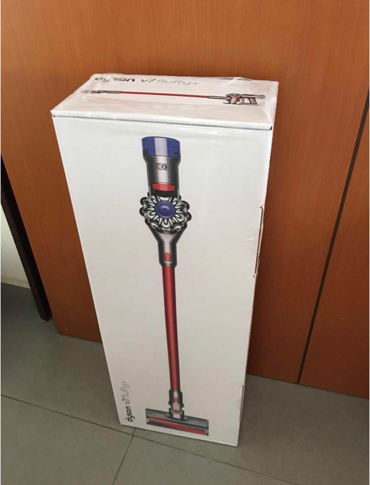 Brand New And Sealed Dyson V7 Fluffy Plus Vacuum Cleaner For Sale