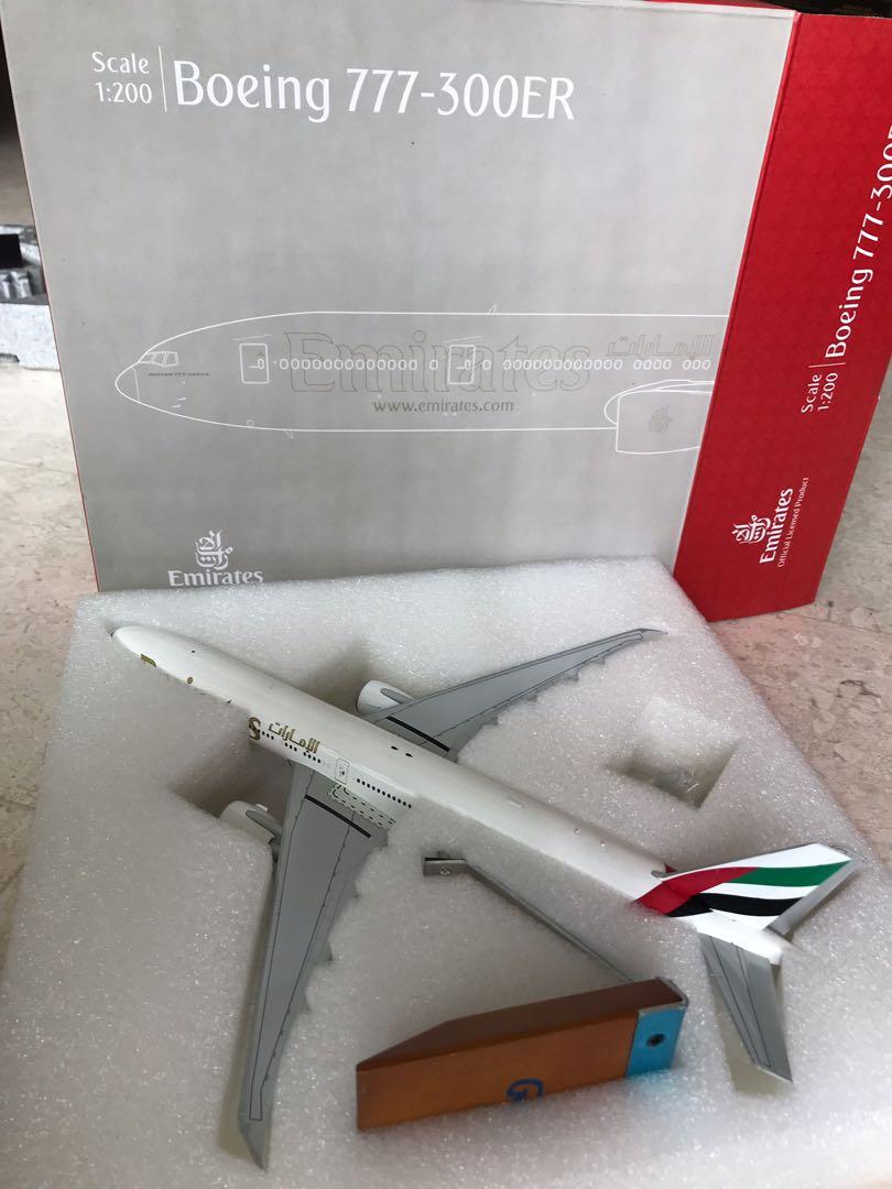 Details about   Gemini Jets 1:200 Emirates Boeing 777-300ER A6-ENJ G2UAE727 Model Plane 