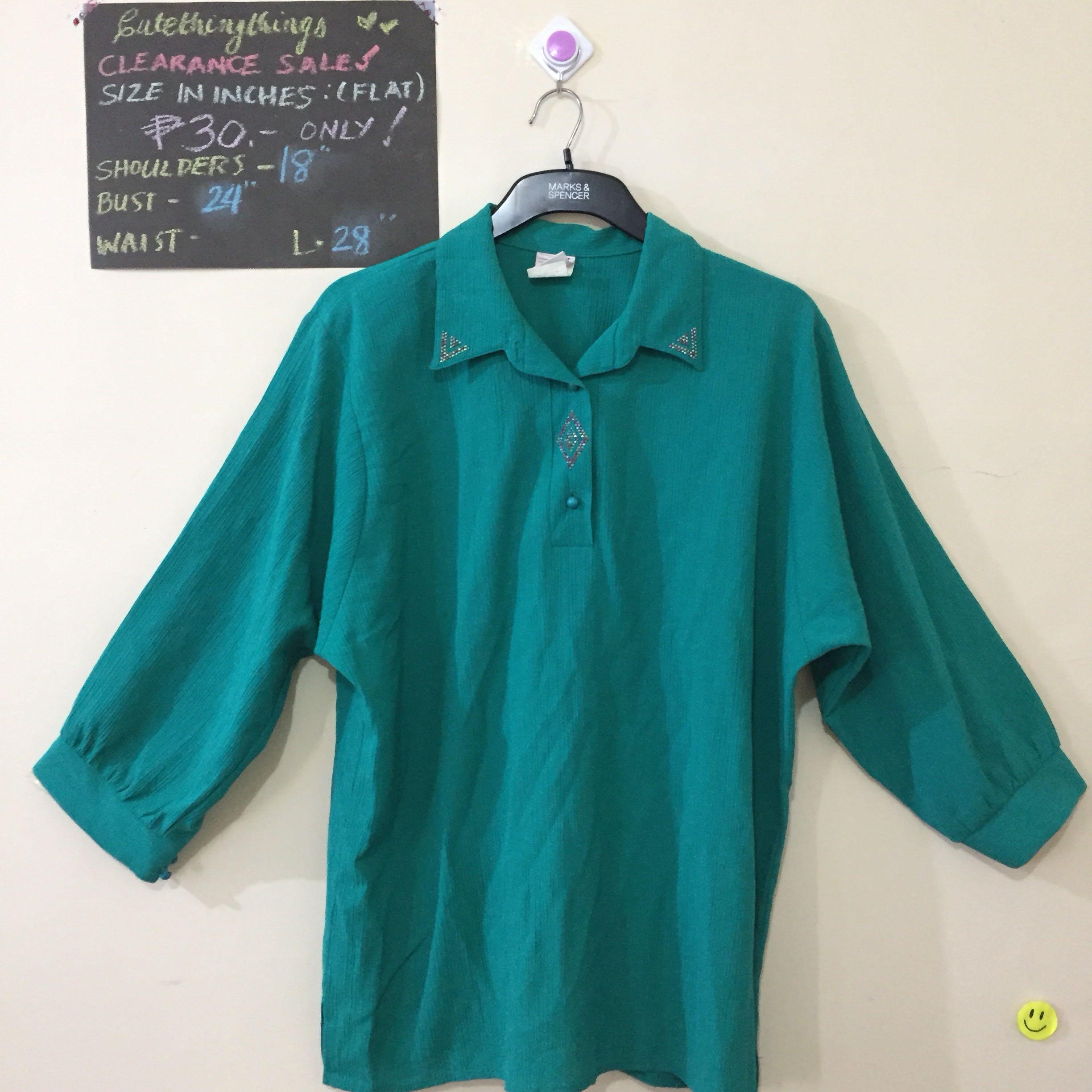 Large - Emerald Green Long Sleeved Top (Category: Others Tops) located in Santa Rosa. Submitted by cutethingthings (Listing ID 203927943, Image 1). Description: IMPT INFO ⬇️ 💳Last Price Posted 🚫when worn/ other pics ❌swap 📏refer to pictures for measurement- laid flat in inches ❇️ITEM CONDITION 9/10 📍Please make an offer for the posted amount only if you are a serious buyer. 📆 Reservation period: 2 days (Auto-unreserve after stated period) 💰