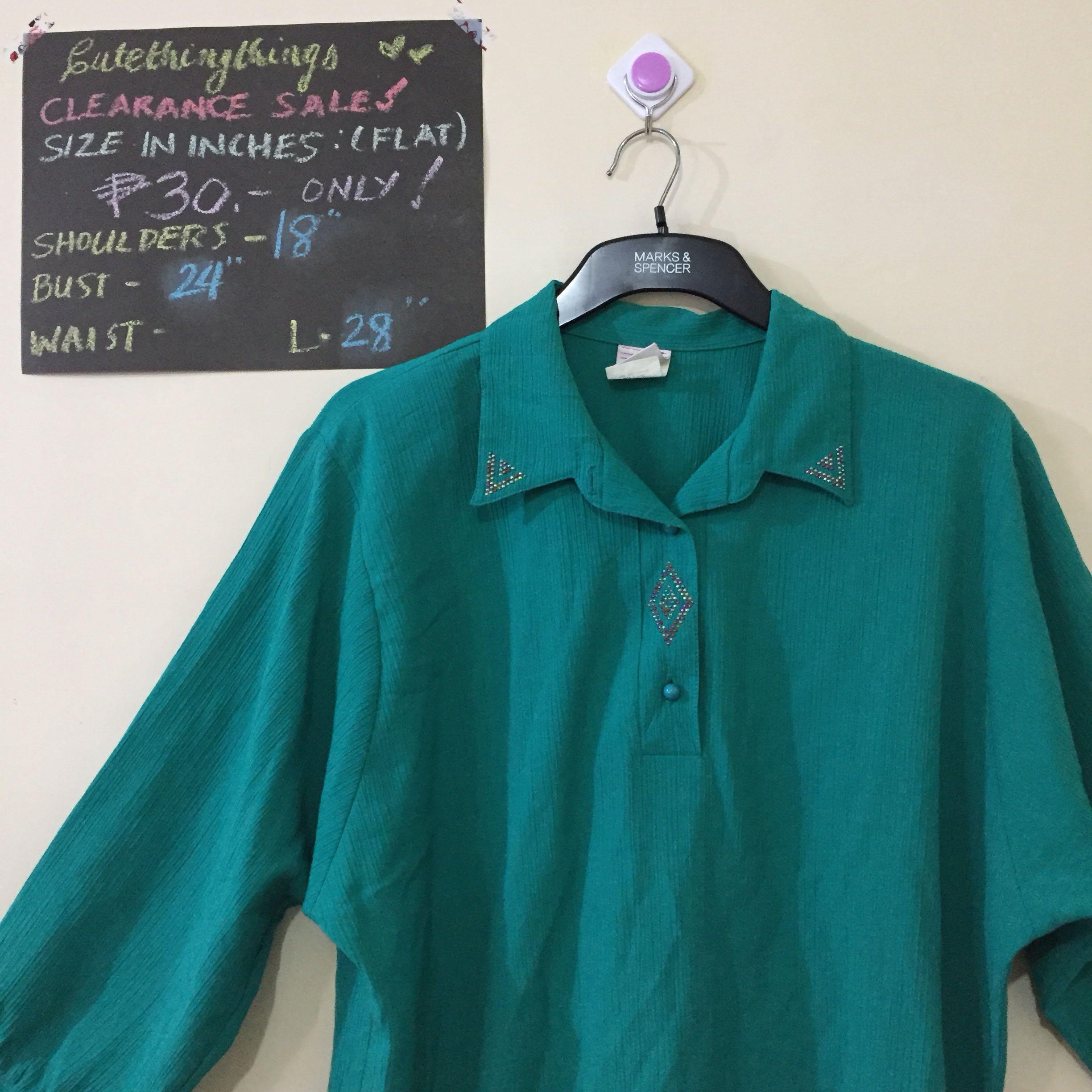 Large - Emerald Green Long Sleeved Top (Category: Others Tops) located in Santa Rosa. Submitted by cutethingthings (Listing ID 203927943, Image 2). Description: IMPT INFO ⬇️ 💳Last Price Posted 🚫when worn/ other pics ❌swap 📏refer to pictures for measurement- laid flat in inches ❇️ITEM CONDITION 9/10 📍Please make an offer for the posted amount only if you are a serious buyer. 📆 Reservation period: 2 days (Auto-unreserve after stated period) 💰