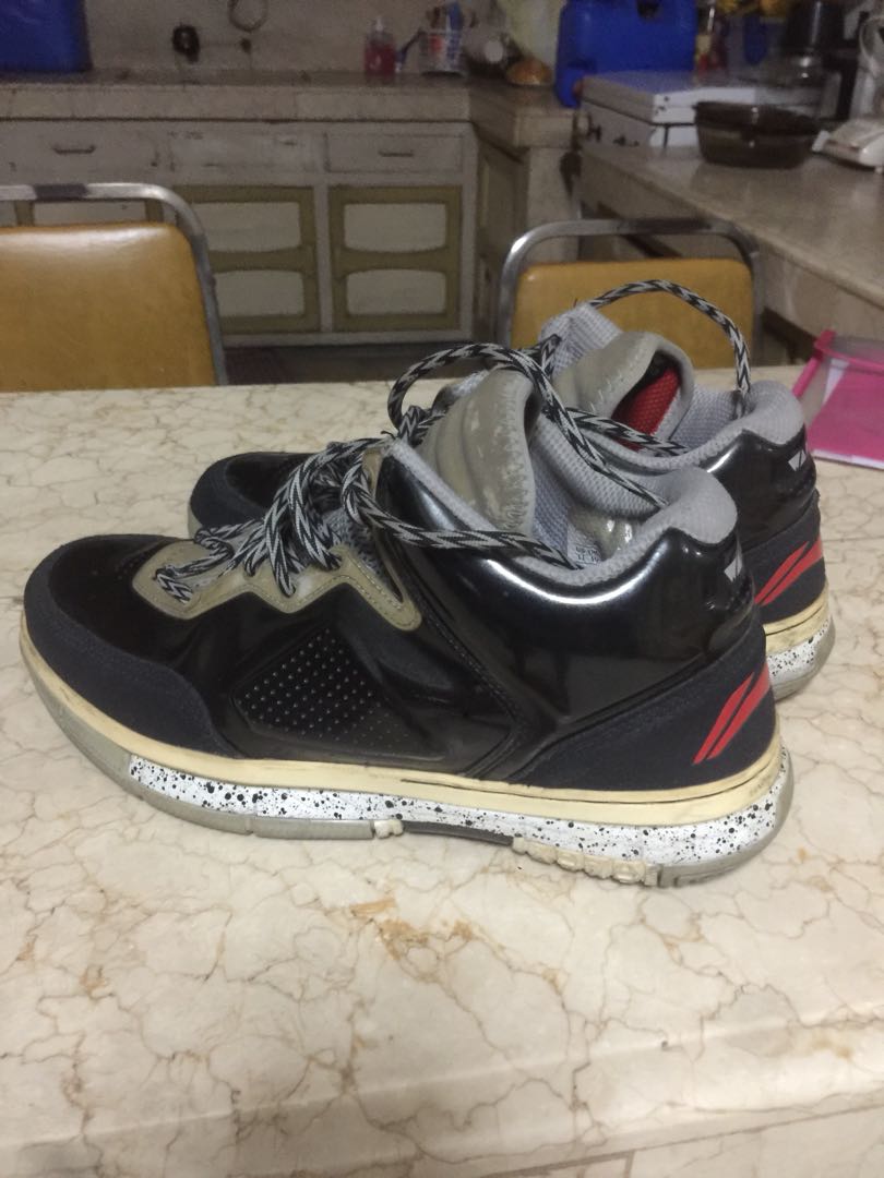 Li-ning Way of Wade 1 warrior, Men's Fashion, Footwear, Sneakers on  Carousell