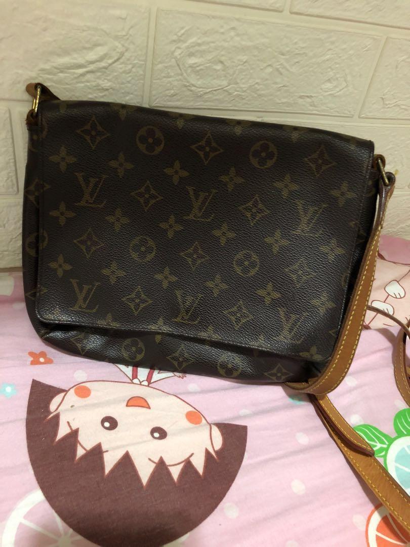 LV Bag （分類：手袋及銀包）位於 Hong Kong。 由 ting0106 提交（商品編號 203973821，圖片 1）。簡介： 割‼️舊嘅唔去，新嘅入唔到屋 7成半新 有興趣可小議。