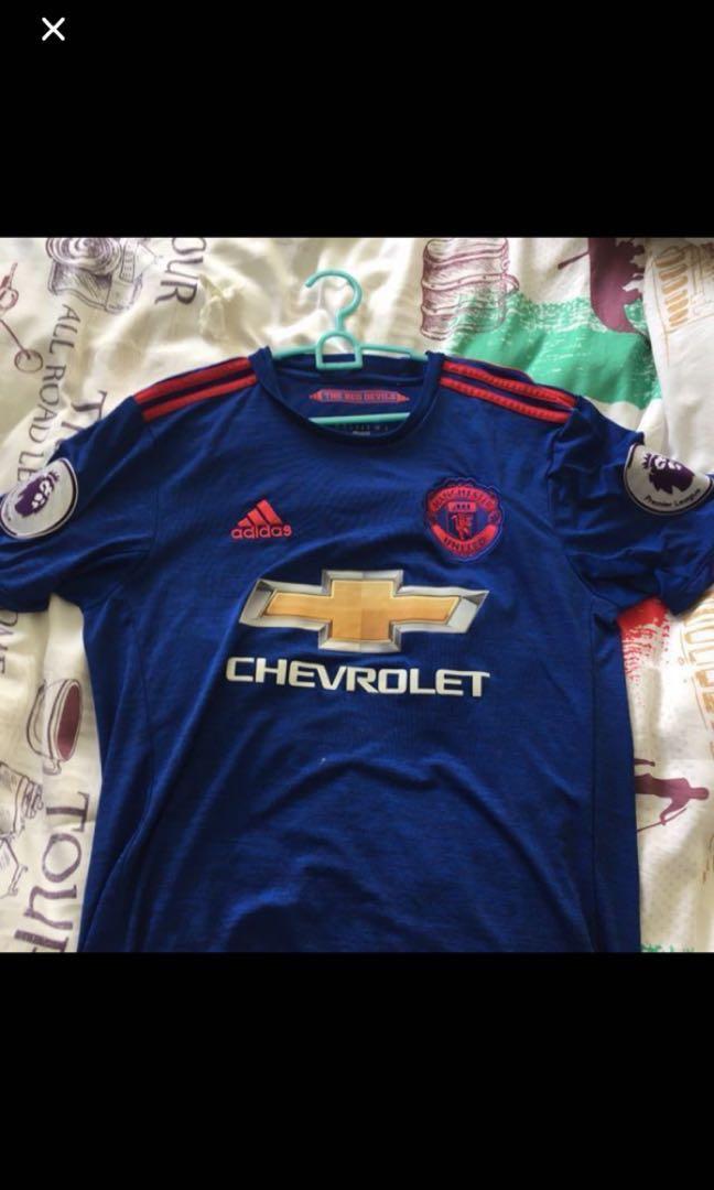 Manchester United Away Jersey 16 17 Sports Sports Apparel On Carousell