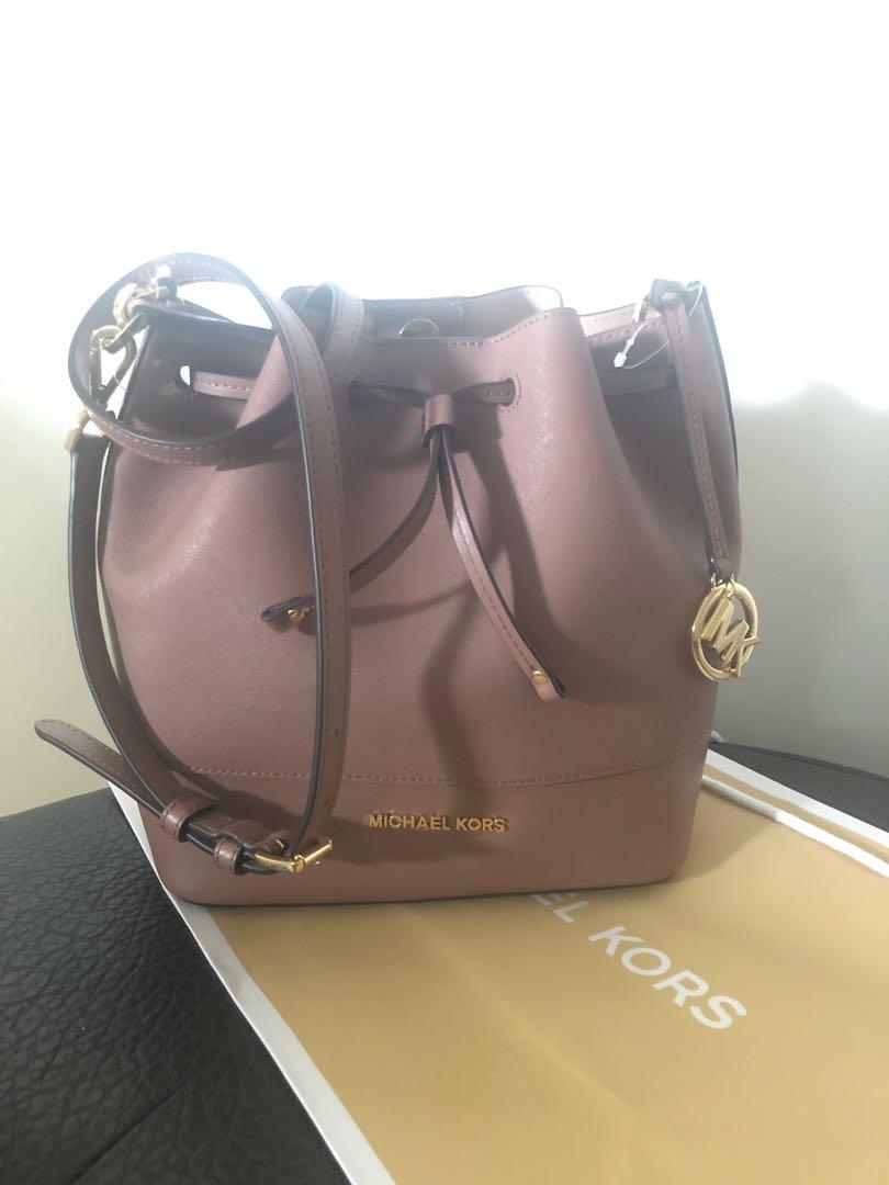 mk bucket sling bag
