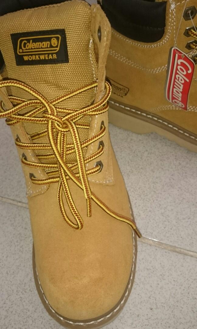 trekking shoes price