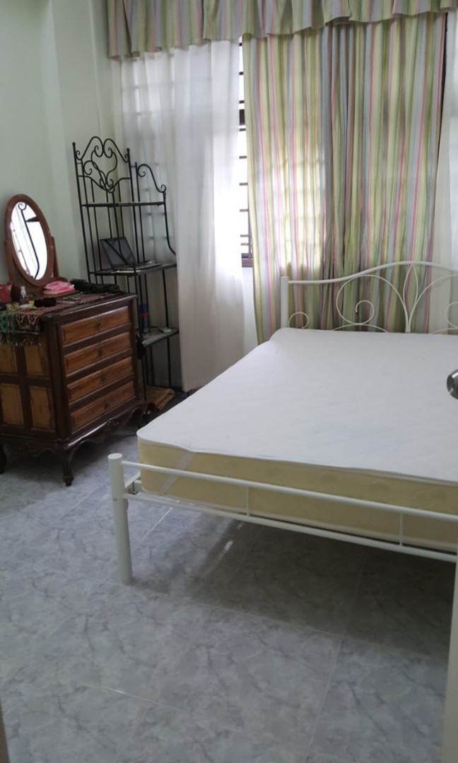 (Category: ) located in . Submitted by raha007 (Listing ID 203994861, Image 1). Description: .