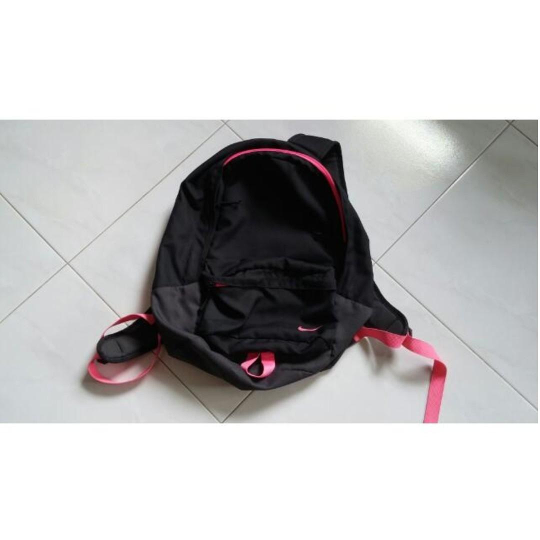 Nike SB Piedmont Backpack Pink Black Women s Fashion Bags Wallets Cross body Bags on Carousell
