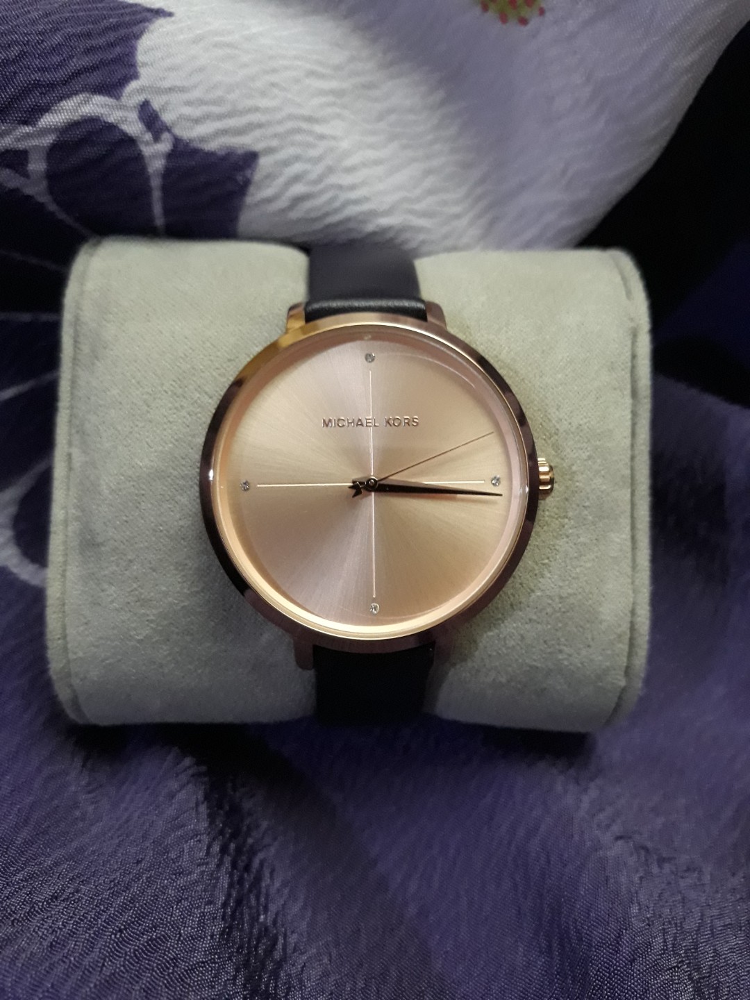 ORIGINAL MICHAEL KORS CHARLEY WATCH, Women's Fashion, Watches &  Accessories, Watches on Carousell