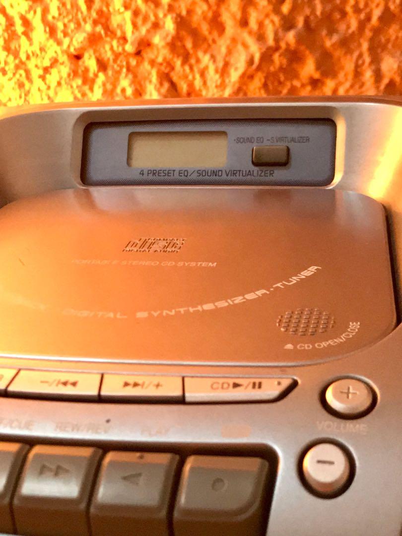 Panasonic RXD26 Portable CD Radio Cassette Player, Audio, Portable