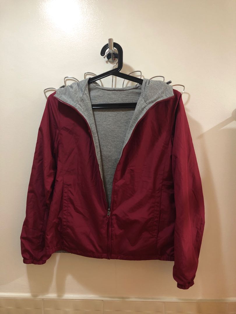 uniqlo maroon jacket