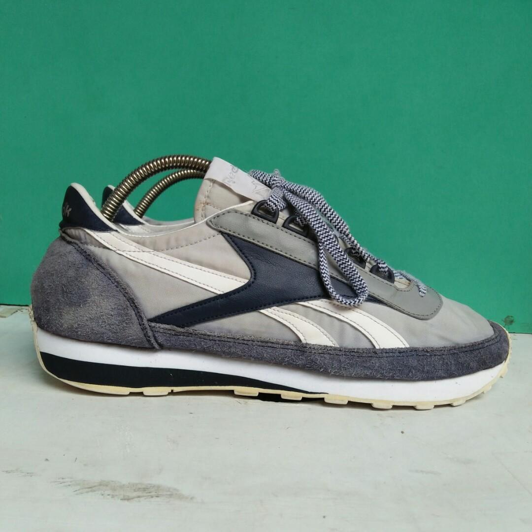 reebok aztec mens green