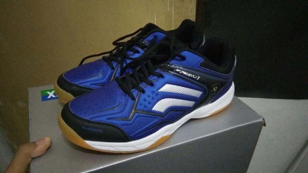 Sepatu Badminton Yonex Akayu Olah Raga Baju Olahraga Di Carousell