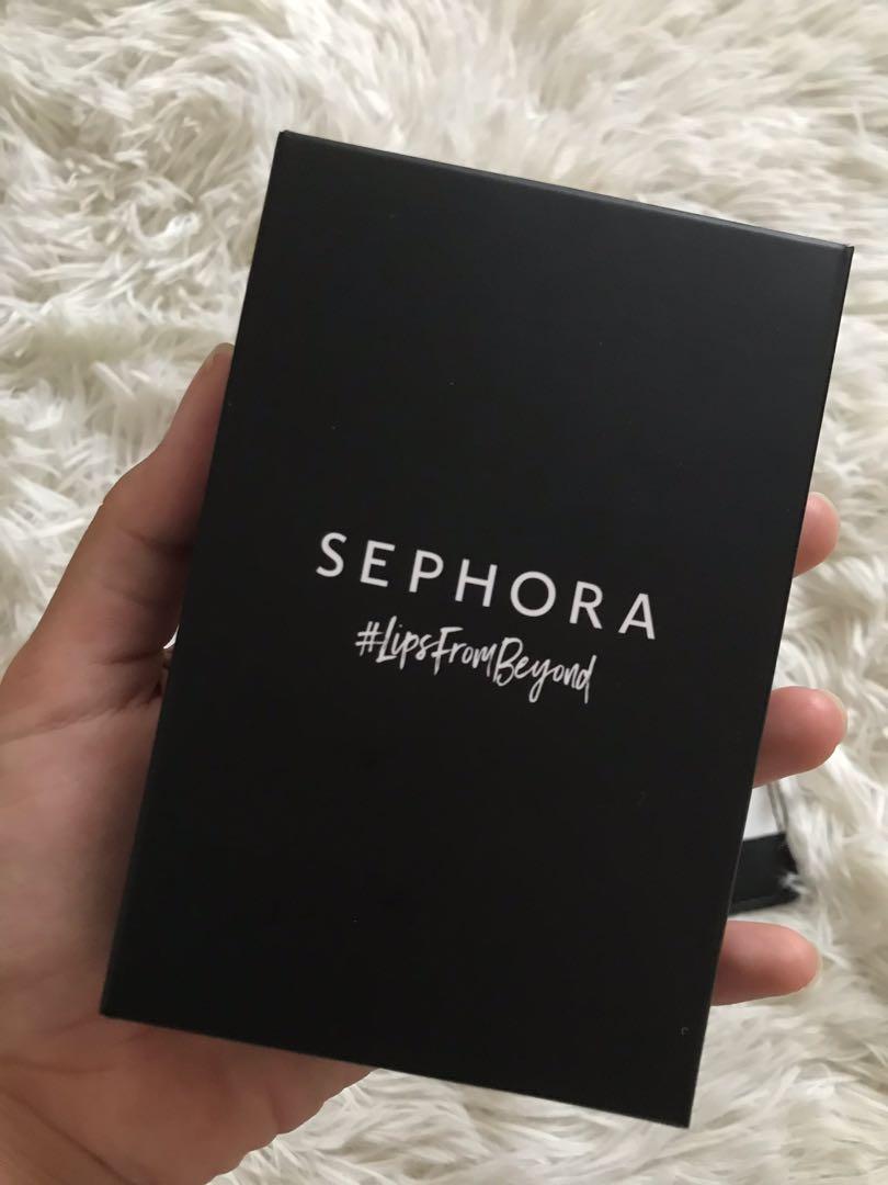 Sephora Card Holder comes with Box and Free Fenty Beauty Foundation Sample, Women's Fashion