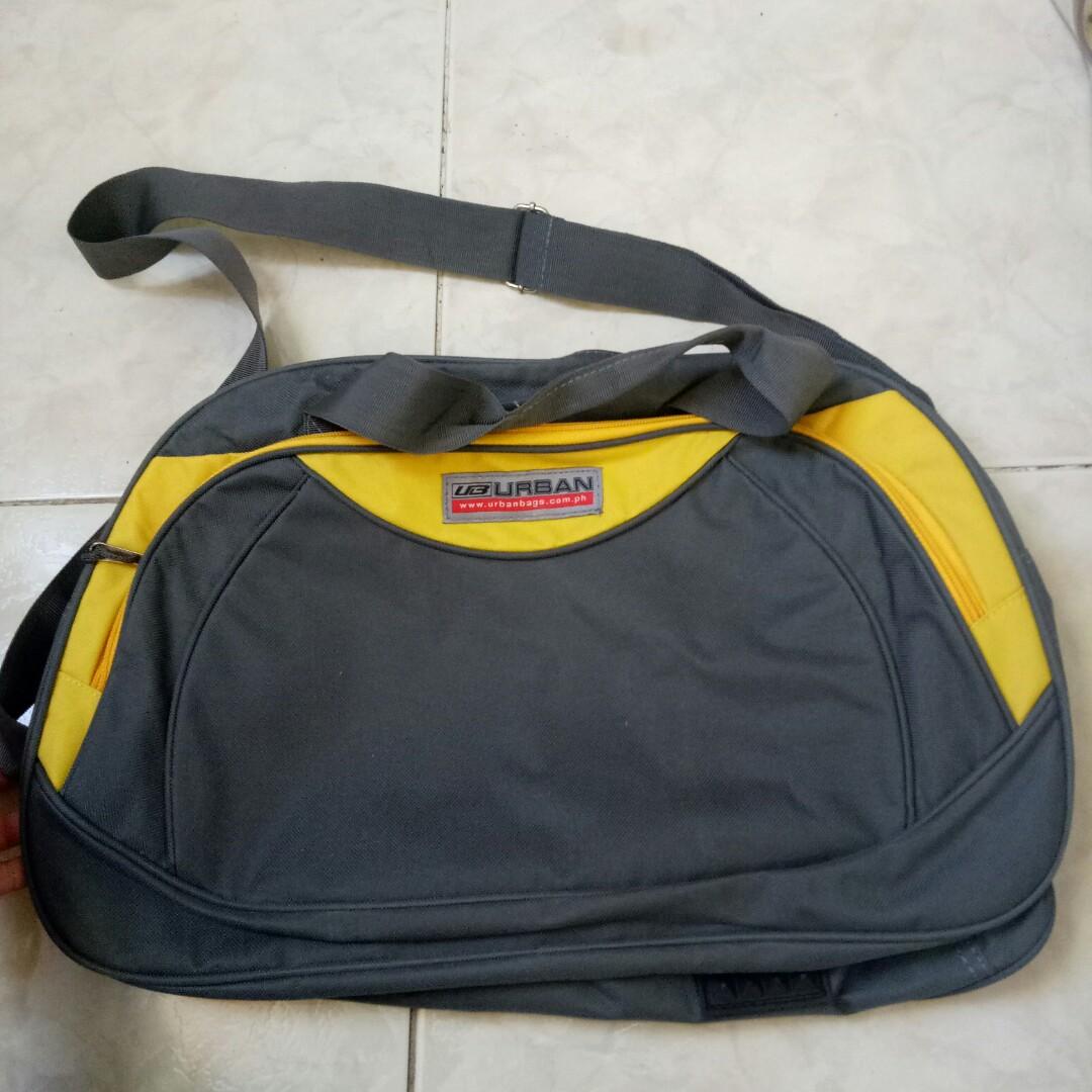 rains 15 laptop field bag