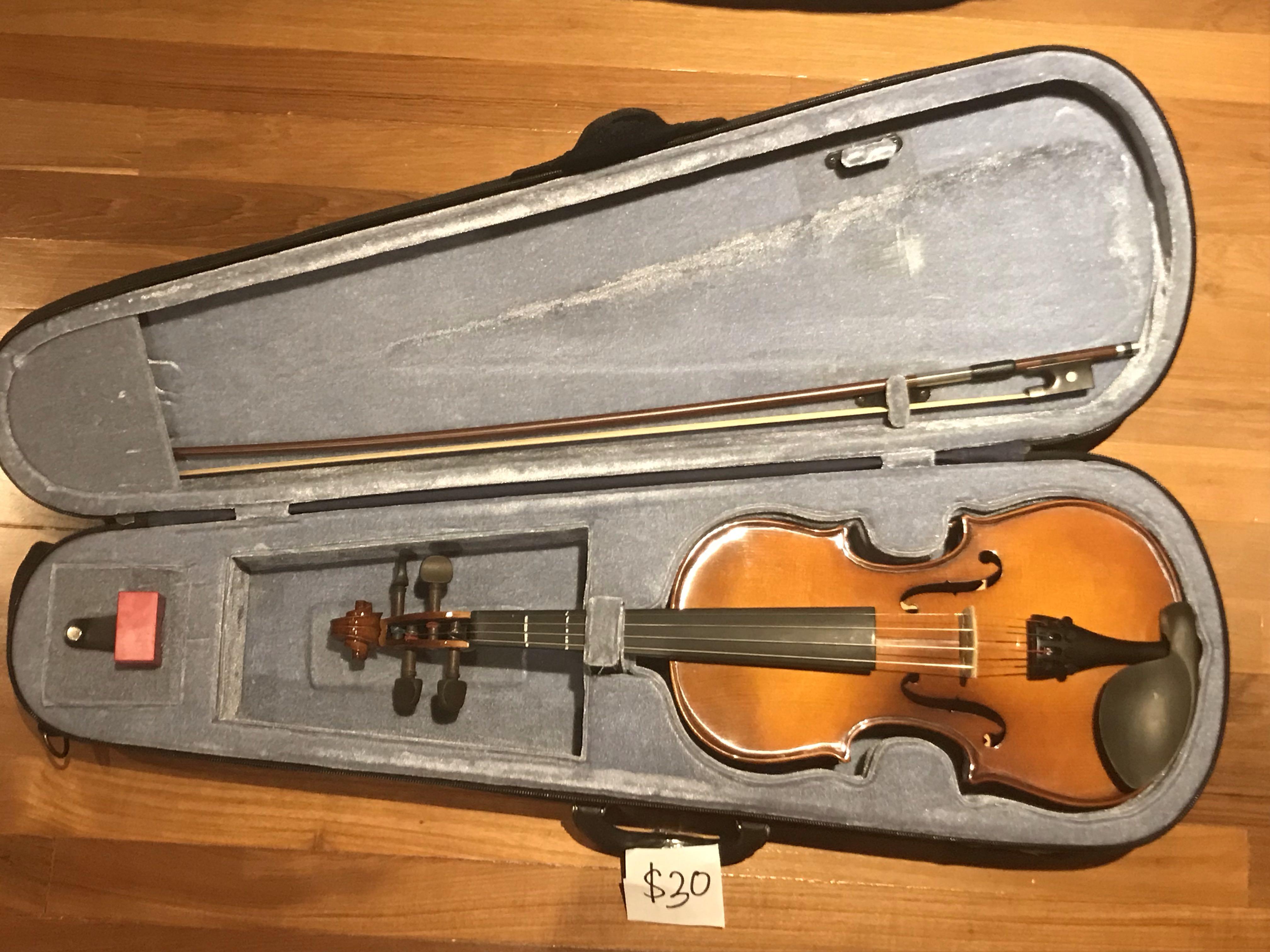 Violin, Hobbies & Toys, Music & Media, Musical Instruments on Carousell
