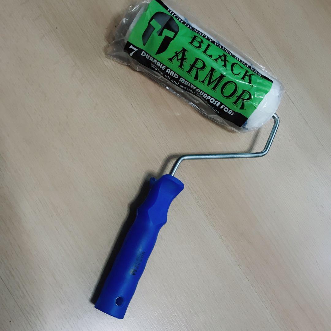 7” Paint Roller (Category: Construction Tools & Equipment) located in Quezon City. Submitted by tinyfolks (Listing ID 204132250, Image 1). Description: 7” Paint Roller White with blue stripes, high density acrylic, 6mm rod with heavy duty plastic handle Brand: Black Armor #win1212 .