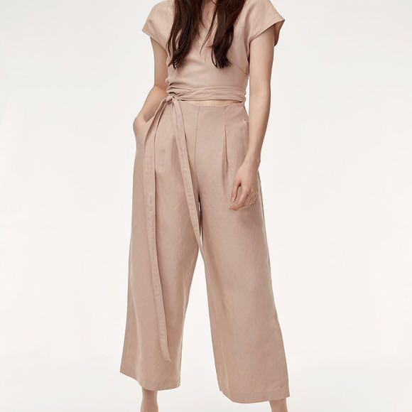 Aritzia brax store