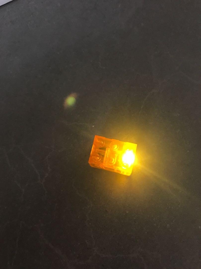 Brick with light (Category: Lego & Building Sets) located in Singapore. Submitted by misszzy (Listing ID 204100708, Image 2). Description: Fits LEGO parts..