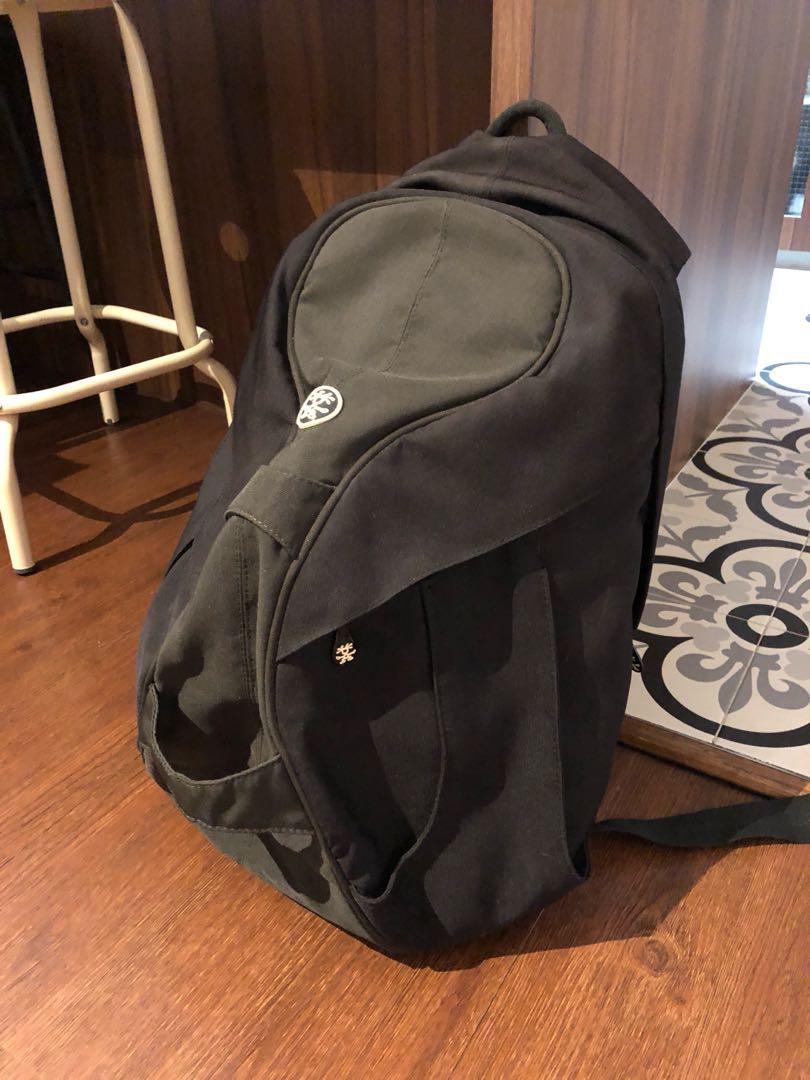 Crumpler cheap beer back