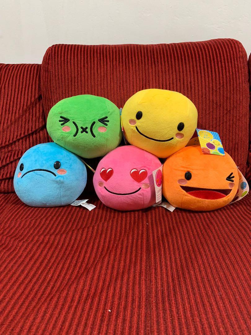 Emoji Txt Me Bck Plush Toys Display Deco Cushions Toys Games Stuffed Toys On Carousell