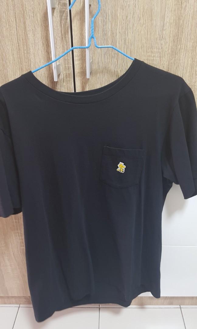 crew neck uniqlo x kaws