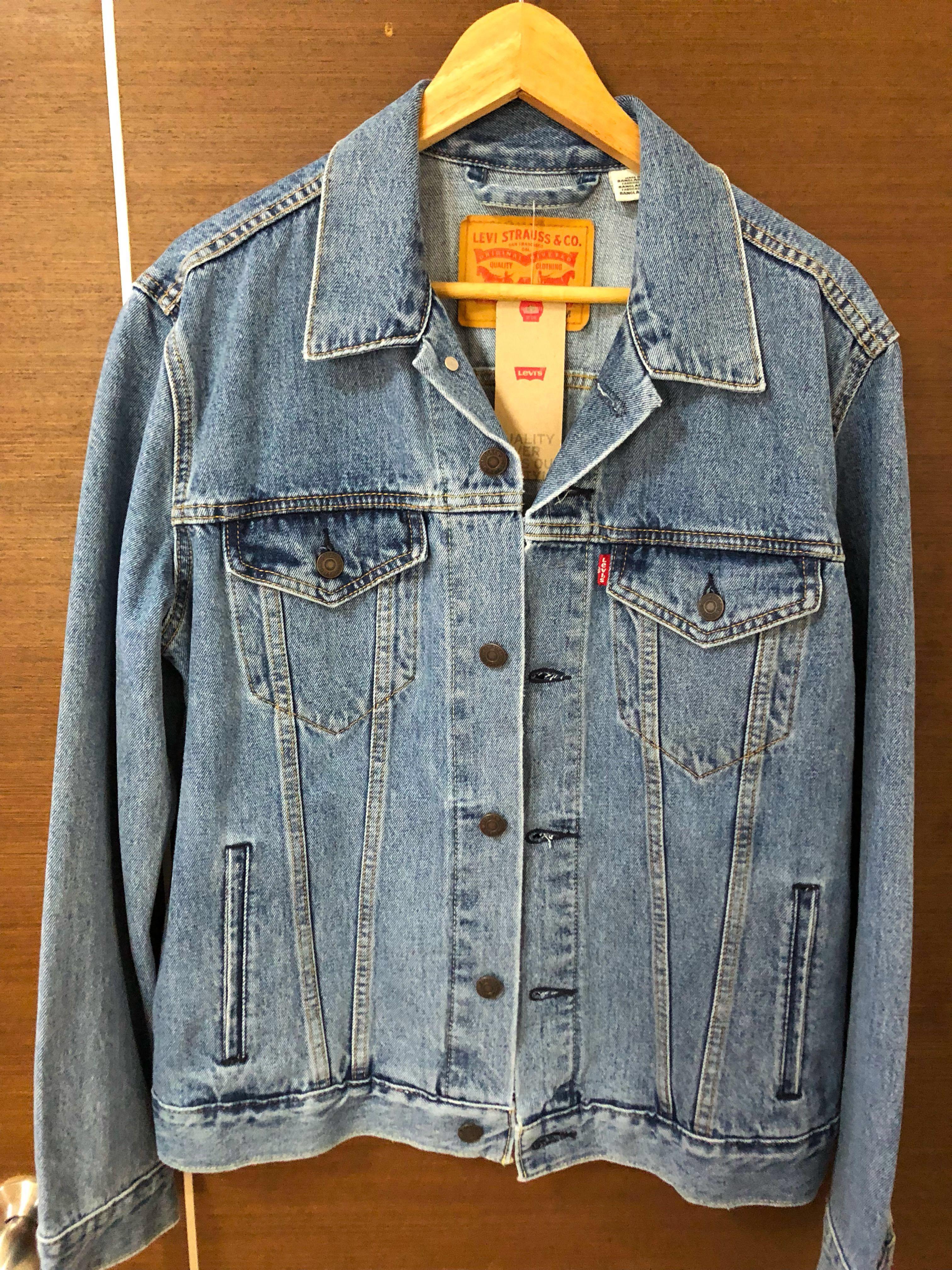 Levi's Denim trucker jacket, Men's Fashion, Coats, Jackets and Outerwear on  Carousell