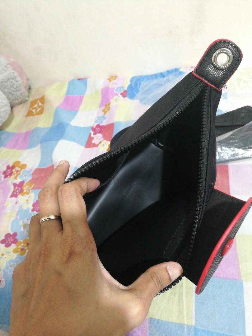 Longchamp Sling bag ( Small ) ykk zipper, Women's Fashion, Bags