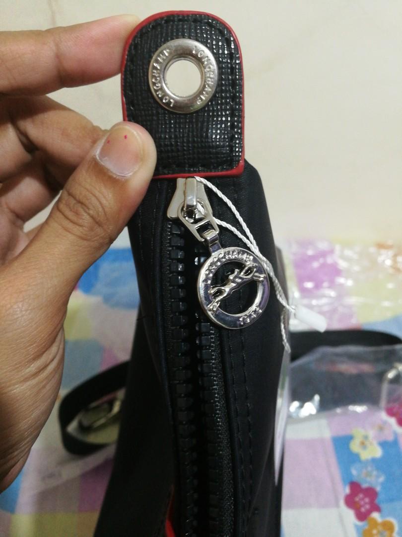 Longchamp Sling bag ( Small ) ykk zipper, Women's Fashion, Bags